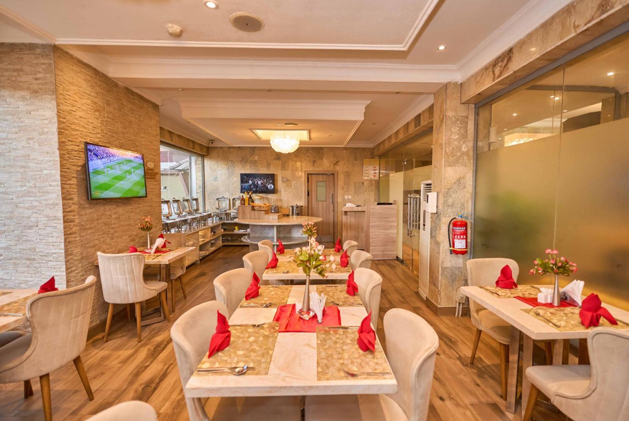 Watercress Hotels And Event Ikeja Buitenkant foto