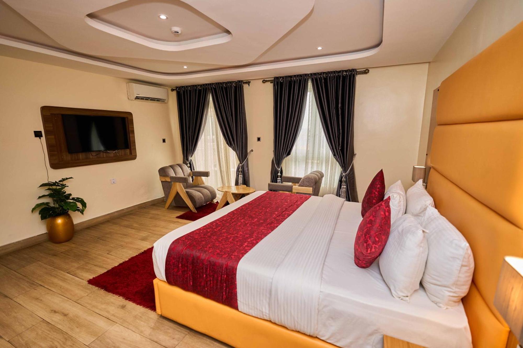 Watercress Hotels And Event Ikeja Buitenkant foto