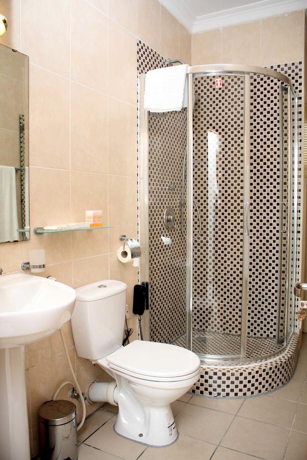 Watercress Hotels And Event Ikeja Buitenkant foto