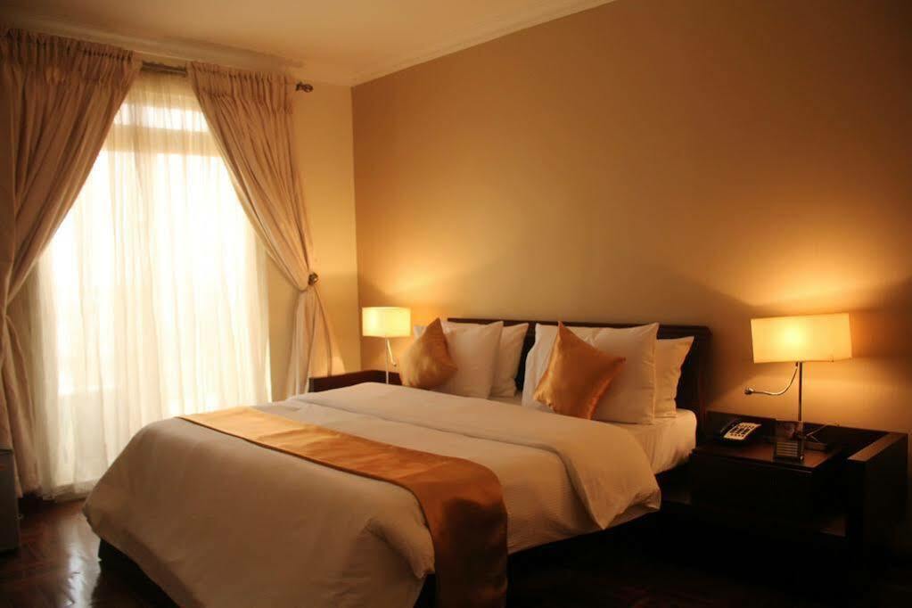 Watercress Hotels And Event Ikeja Buitenkant foto